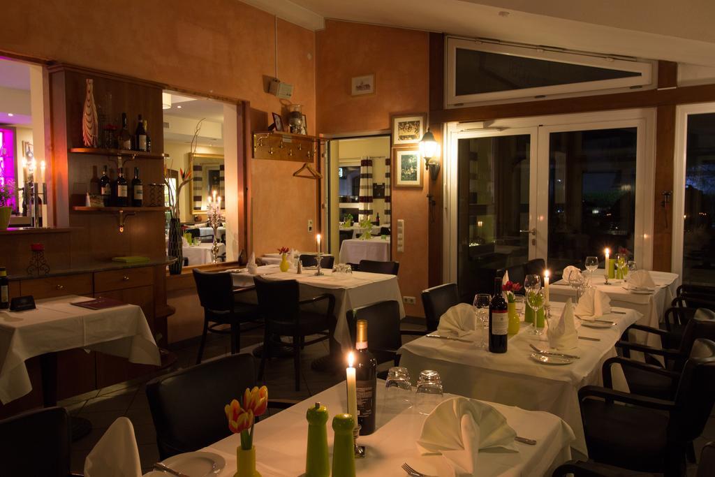 Hotel Parqeo Im A66 Гельнхаузен Экстерьер фото